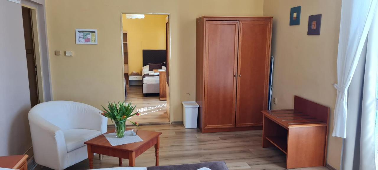 Pension Elektra Mariánské Lázně Exteriör bild